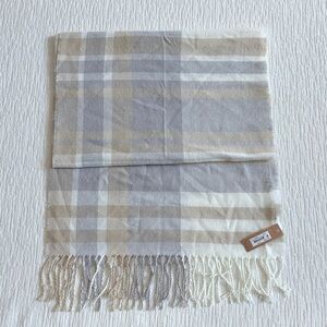 Steve Madden Ivory Plaid Scarf NWT